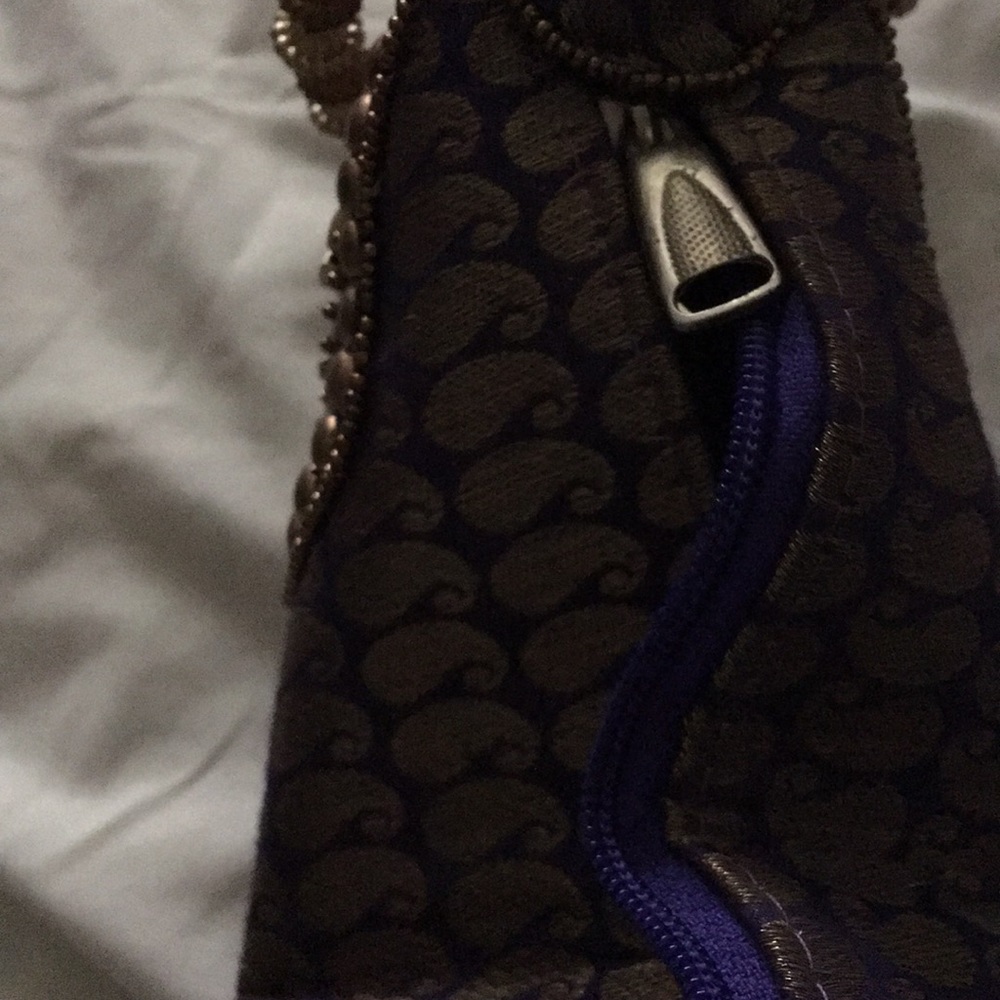 Purse - Picture 3 of 5
